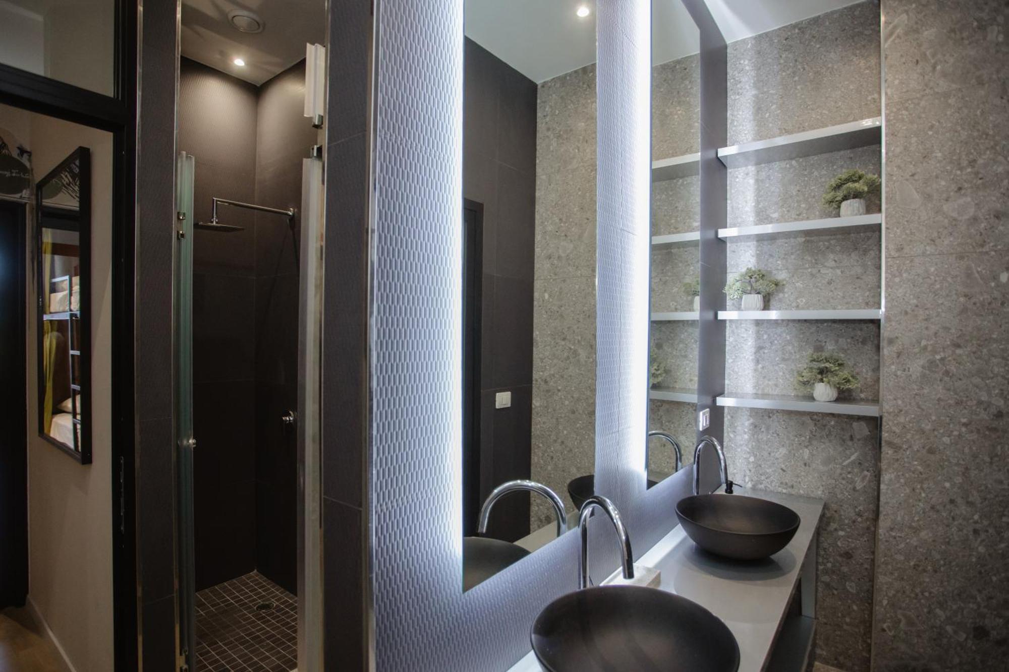 Corner Hostel Szkodra Zewnętrze zdjęcie