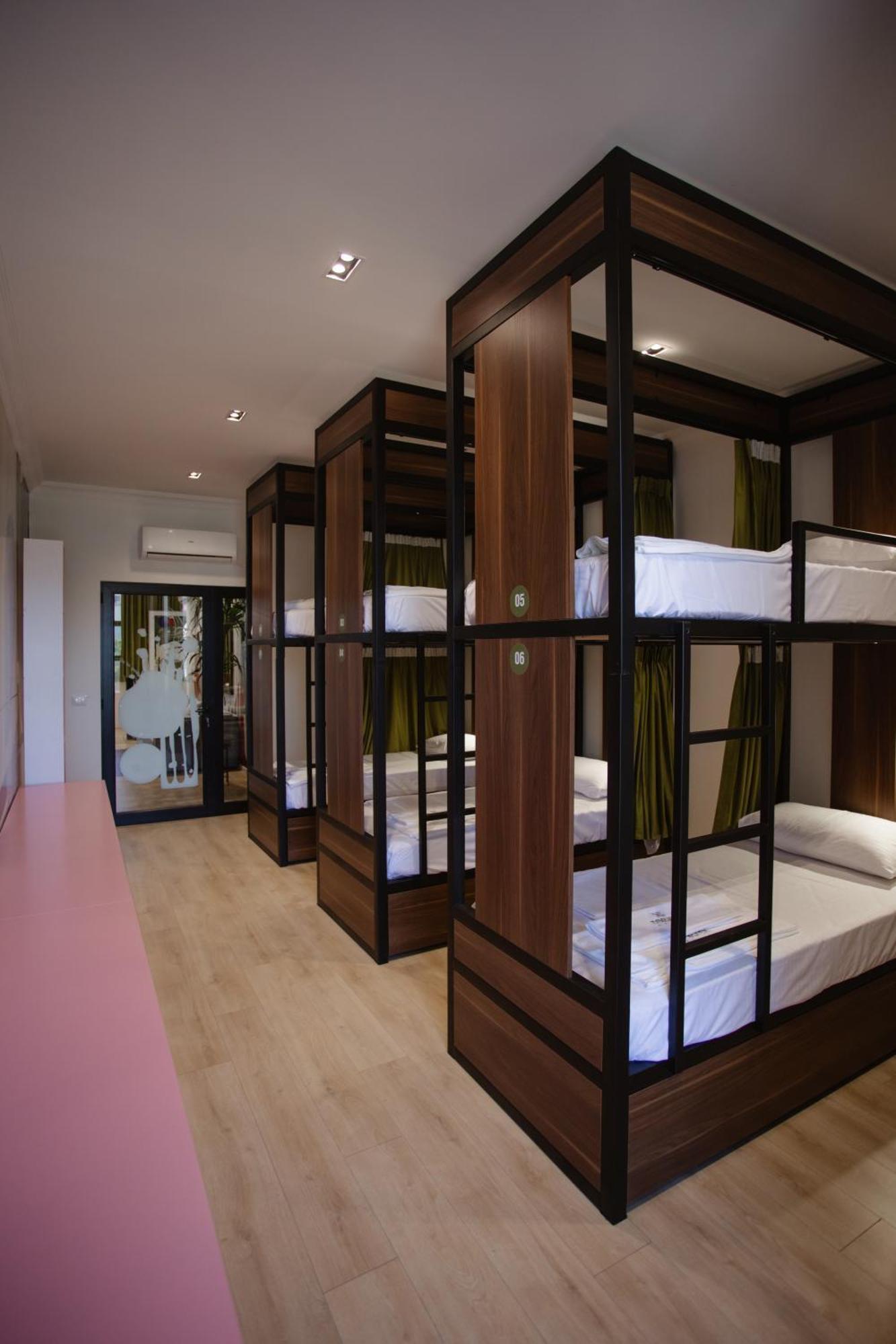 Corner Hostel Szkodra Zewnętrze zdjęcie